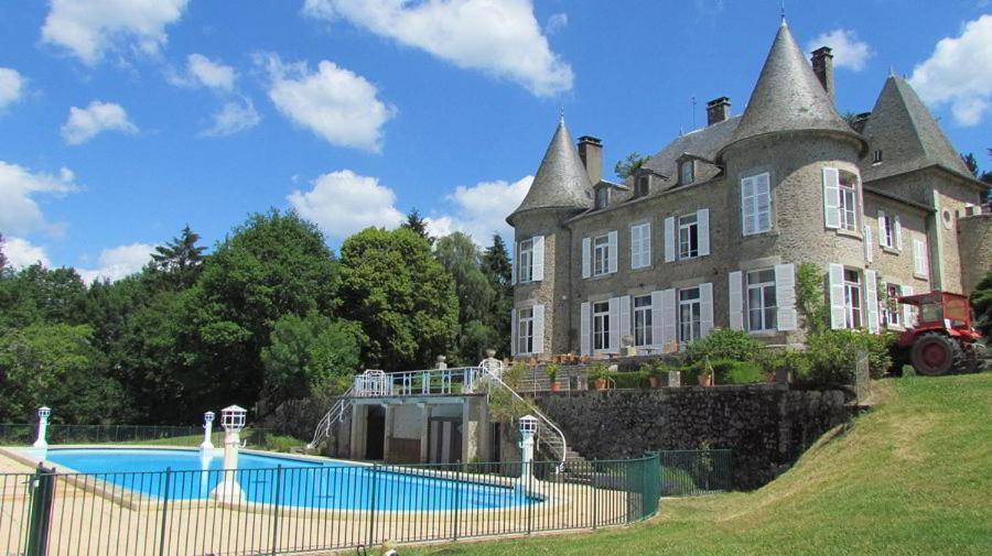 Chateau Le Mialaret Neuvic  Exteriér fotografie